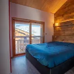 De L'olympe A2 Apartment